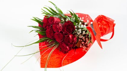Bouquet with 12 Upper Class roses